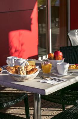 Hôtel Clermont Estaing***