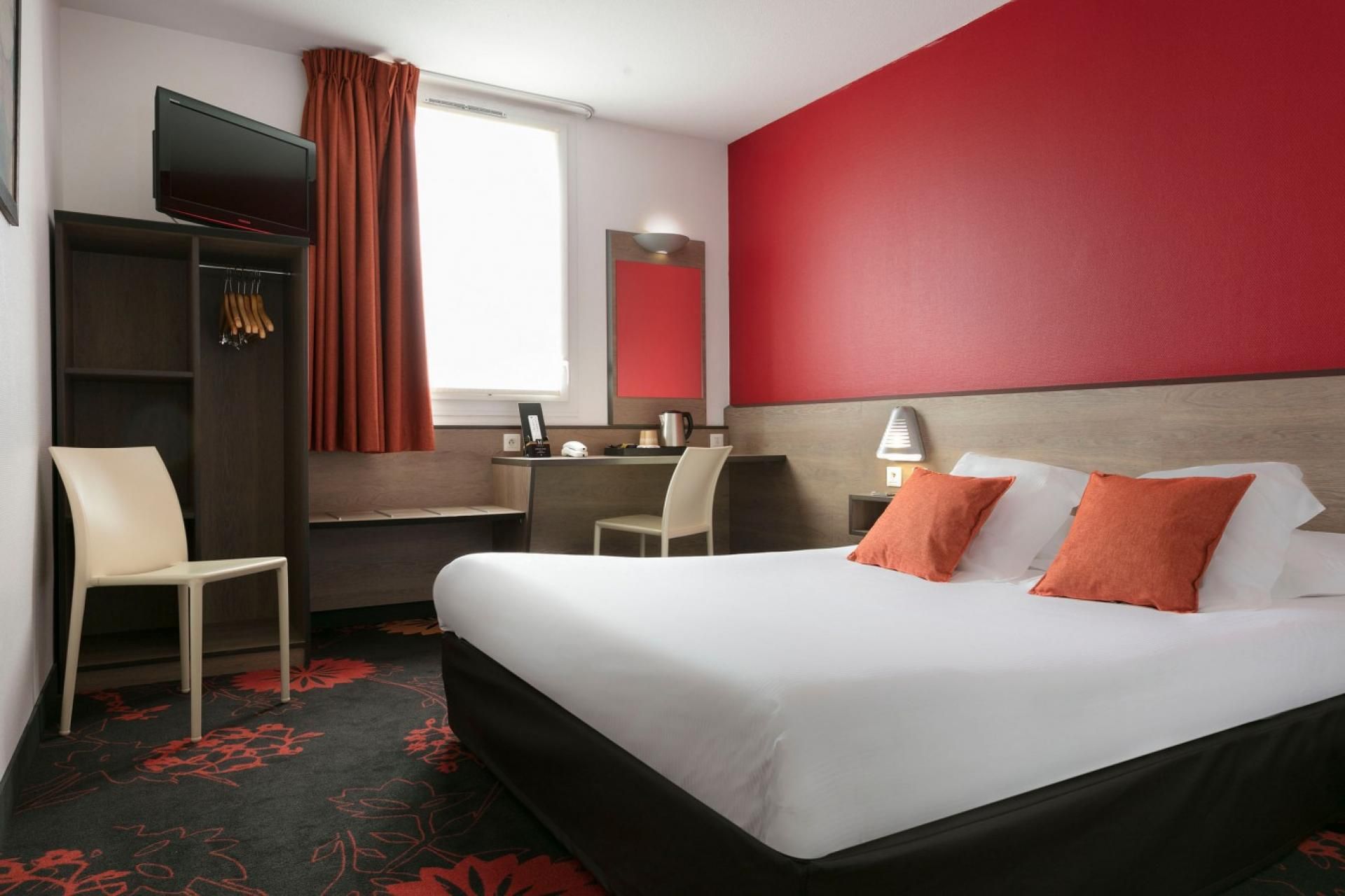 Hôtel Clermont Estaing - rooms